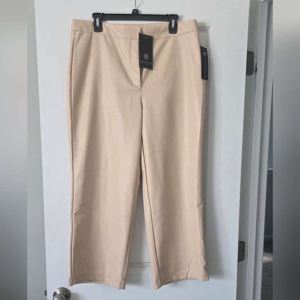 NWT Bagatelle Cropped Wide Leg Pants, Beige,Size L